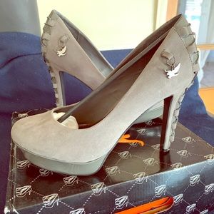 Daraa by Shiekh grey suede chain platform shoes